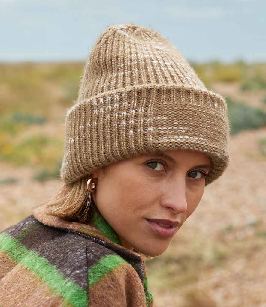 BB330R Beechfield Chunky Knitted Patch Beanie
