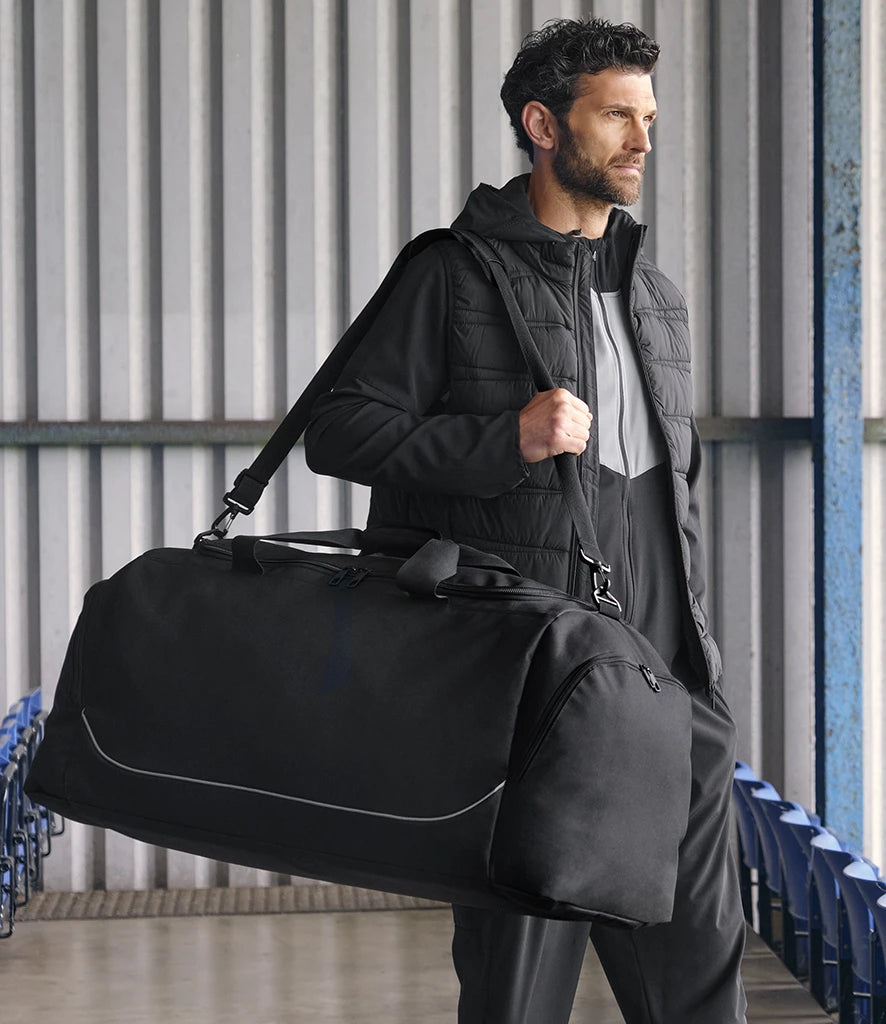 QS88 Quadra Teamwear Jumbo Kit Bag