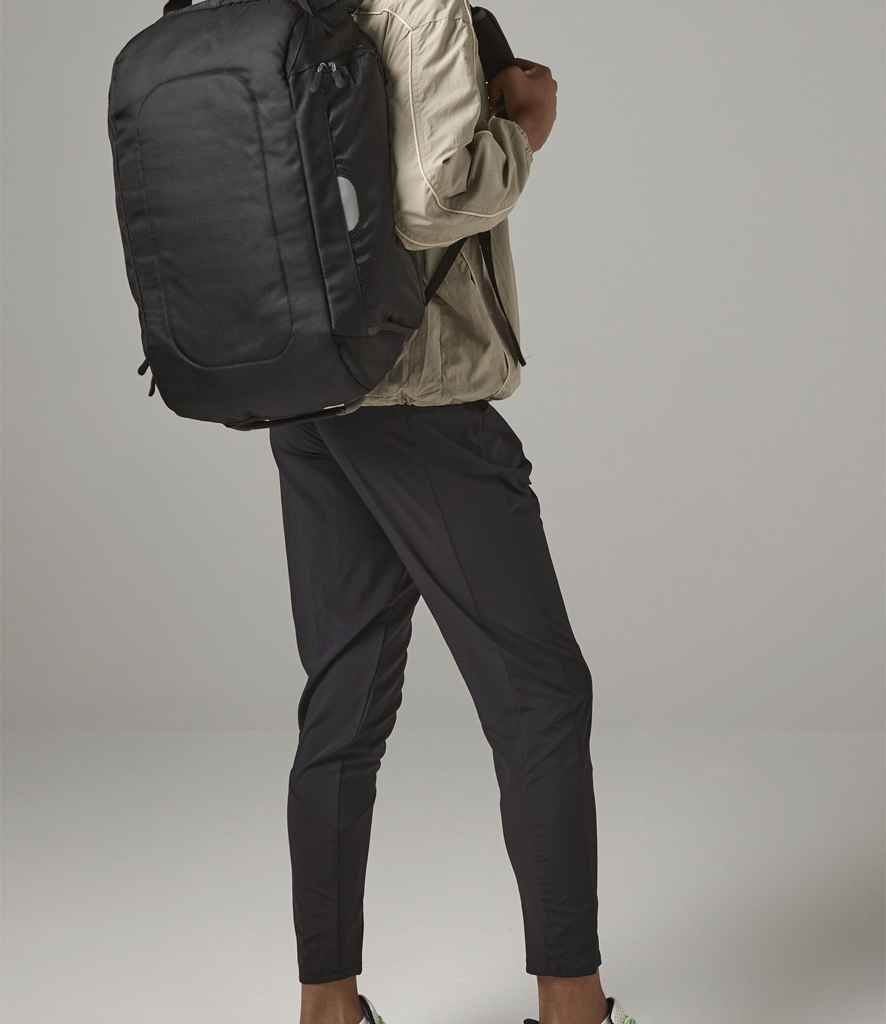 QX550 Quadra SLX 30 Litre Stowaway Carry-On