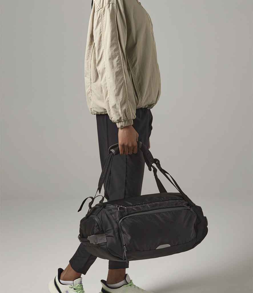 QX550 Quadra SLX 30 Litre Stowaway Carry-On