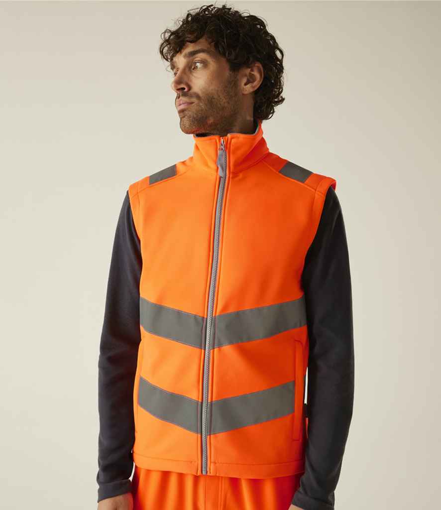 RG560 Regatta High Visibility Pro Contract Ablaze Soft Shell Bodywarmer