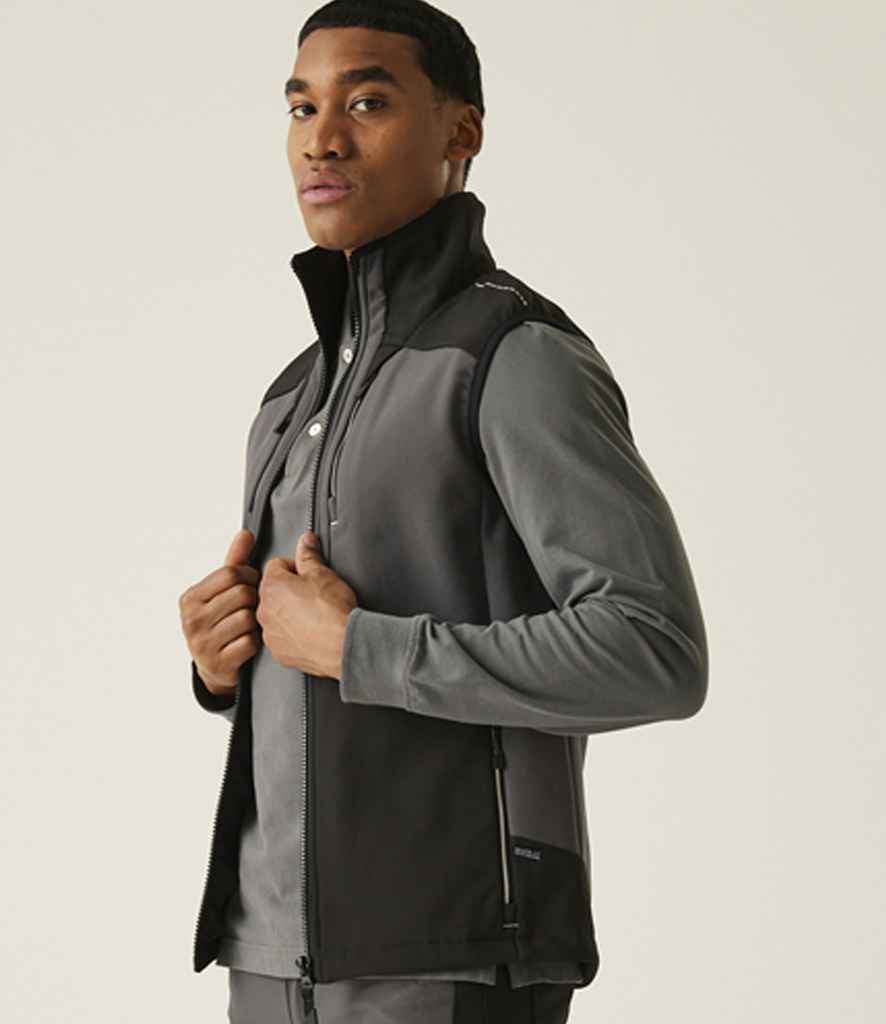 RG681 Regatta 4TEX Stretch Three Layer Soft Shell Bodywarmer